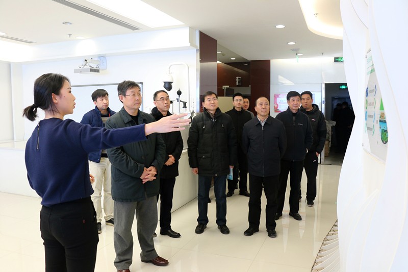 省人大常委会委员、环资工委主任李三原到陕西PT电子游戏集团调研座谈 省人大常委会委员、环资工委主任李三原到陕西PT电子游戏集团调研座谈