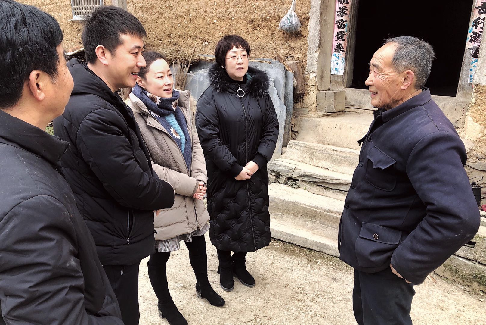 陕西PT电子游戏集团赴旬阳县双河镇走访慰问送温暖 陕西PT电子游戏集团赴旬阳县双河镇走访慰问送温暖