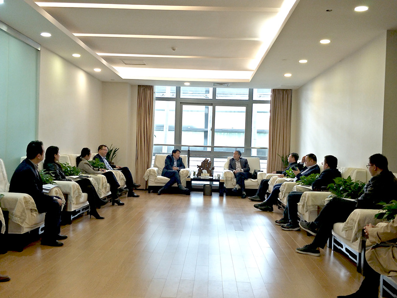 陕西PT电子游戏集团与西安国际港务区管委会互换座谈