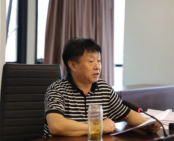 陕西PT电子游戏集团召开2020年第八次党委理论进建中心组会议