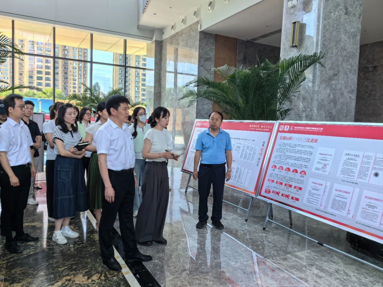 陕西PT电子游戏集团组织参观“档案宣传进企业」毓览