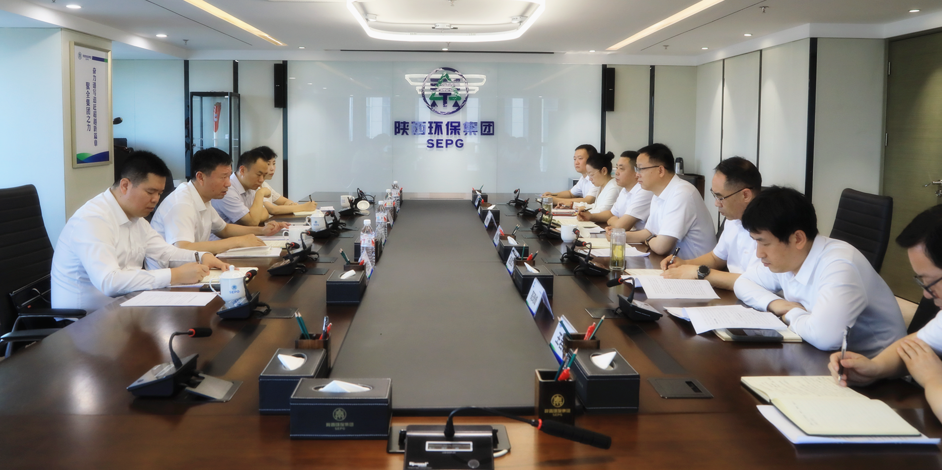 省国资委副主任杨爱民到陕西PT电子游戏集团调研领导党纪进建教育工作