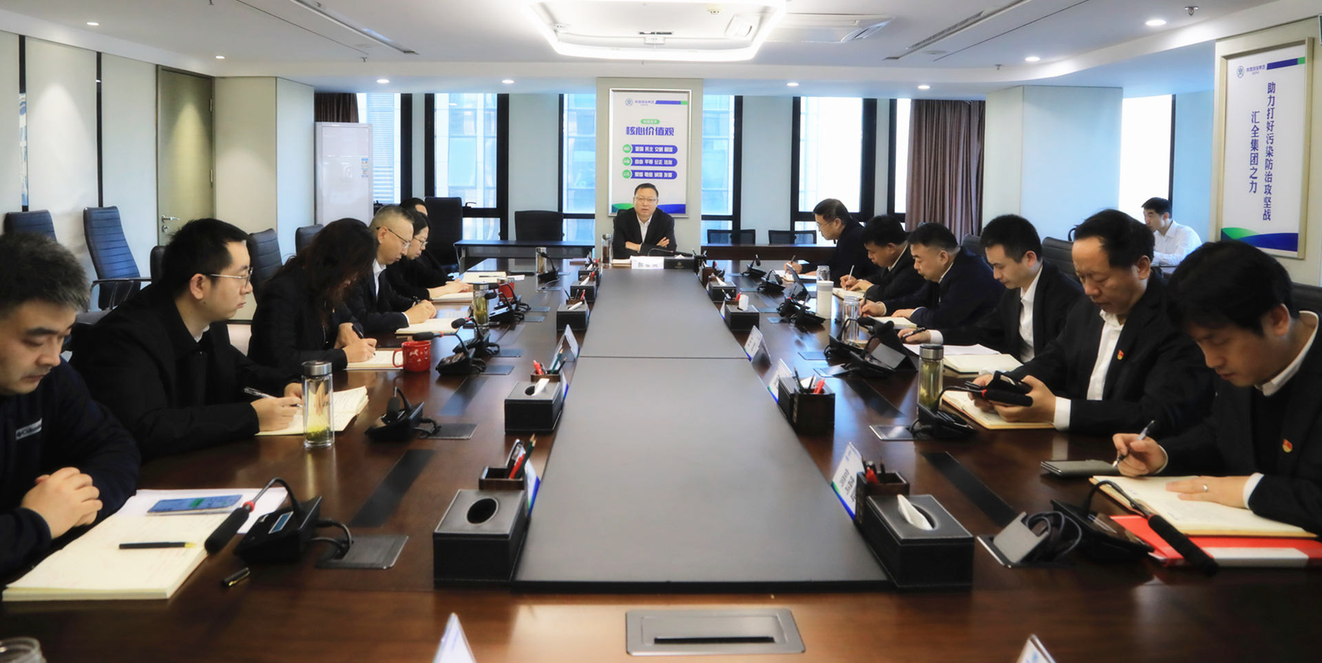 陕西PT电子游戏集团召开党委理论进建中心组2024年第12次进建(扩大)会议 陕西PT电子游戏集团召开党委理论进建中心组2024年第12次进建(扩大)会议