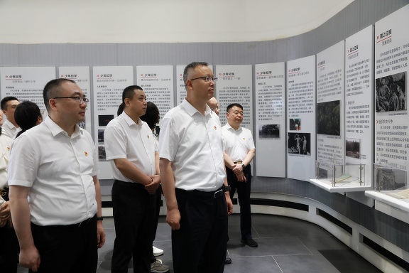陕西PT电子游戏集团党委赴关中革命留想馆发展“追寻革命足迹 传承红色基因 筑牢风格根基”党建研学活动